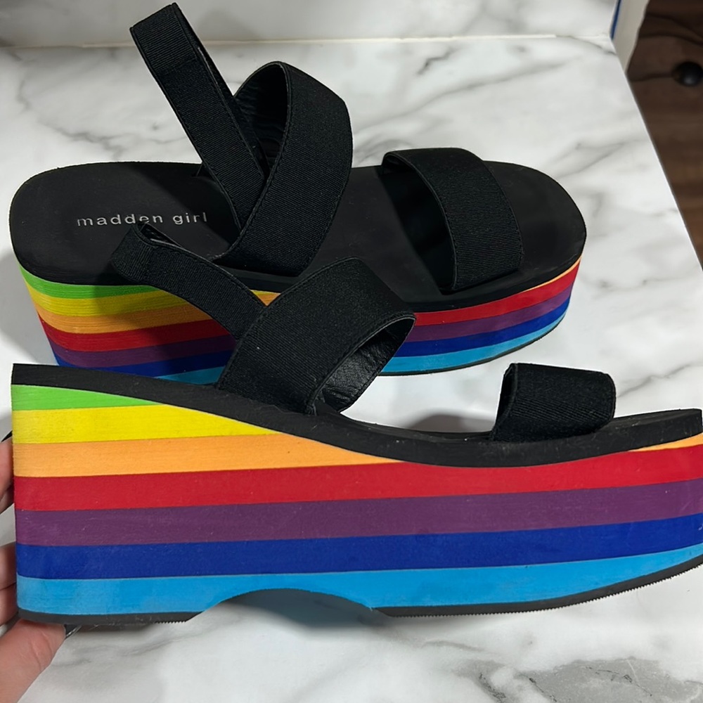Madden Girl Women’s 8.5 Platform Rainbow Sandals